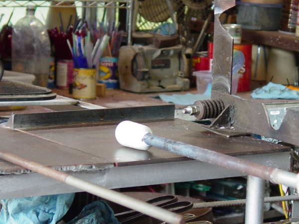 Marvering the glass furnace bead core